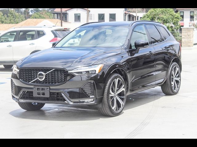 2024 Volvo XC60 Ultimate Dark Theme