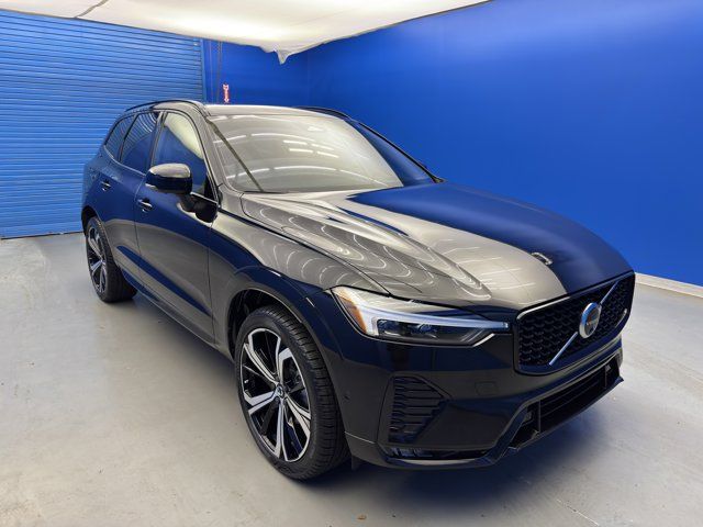 2024 Volvo XC60 Ultimate Dark Theme