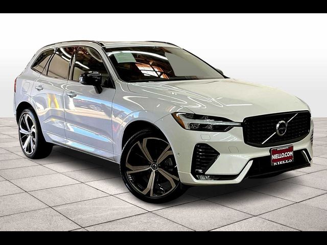 2024 Volvo XC60 Ultimate Dark Theme