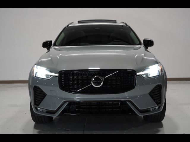 2024 Volvo XC60 Ultimate Dark Theme