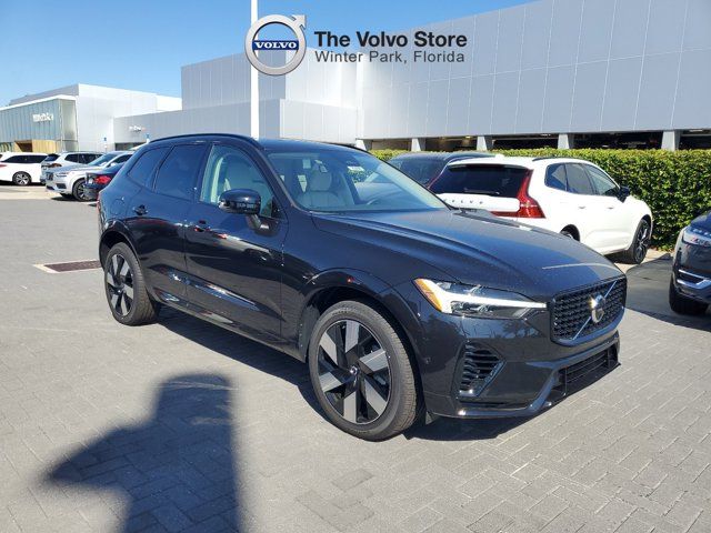 2024 Volvo XC60 Recharge Plug-In Hybrid Plus Dark Theme