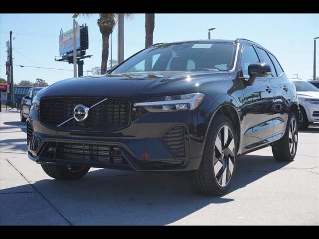 2024 Volvo XC60 Recharge Plug-In Hybrid Plus Dark Theme