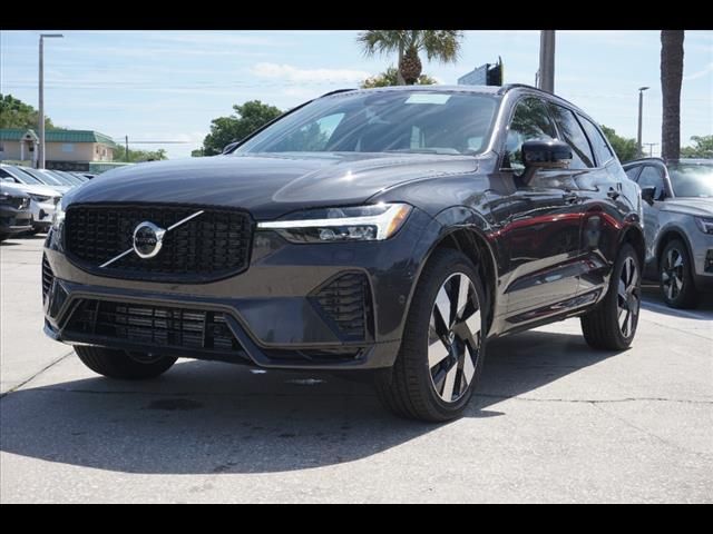 2024 Volvo XC60 Recharge Plug-In Hybrid Plus Dark Theme