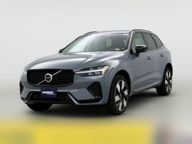 2024 Volvo XC60 Recharge Plug-In Hybrid Plus Dark Theme