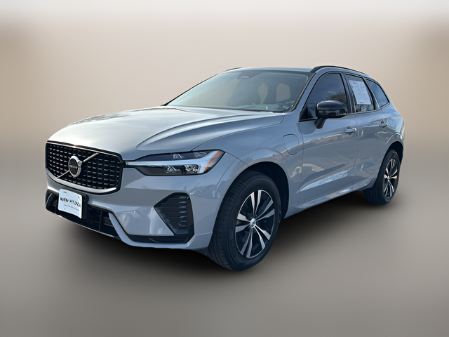2024 Volvo XC60 Recharge Plug-In Hybrid Core Dark Theme