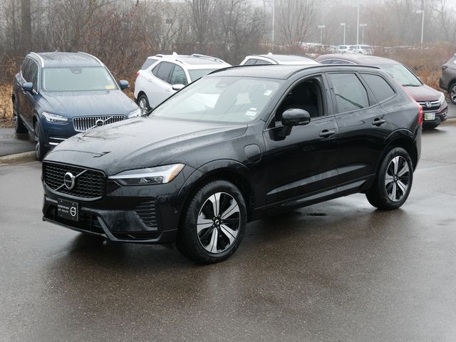 2024 Volvo XC60 Recharge Plug-In Hybrid Plus Dark Theme