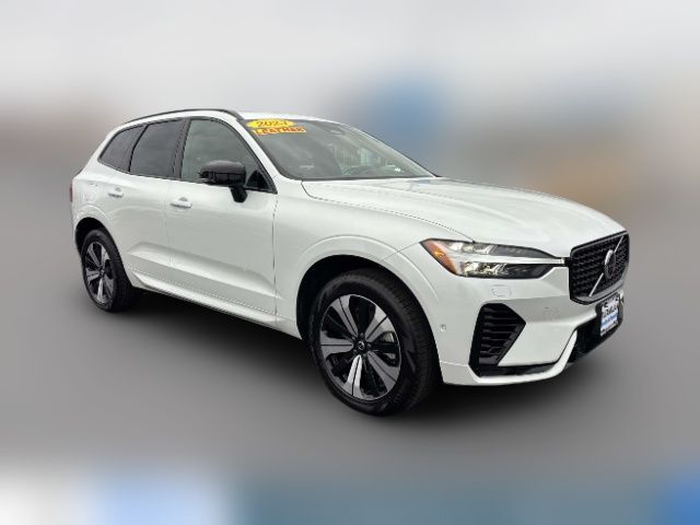 2024 Volvo XC60 Recharge Plug-In Hybrid Plus Dark Theme