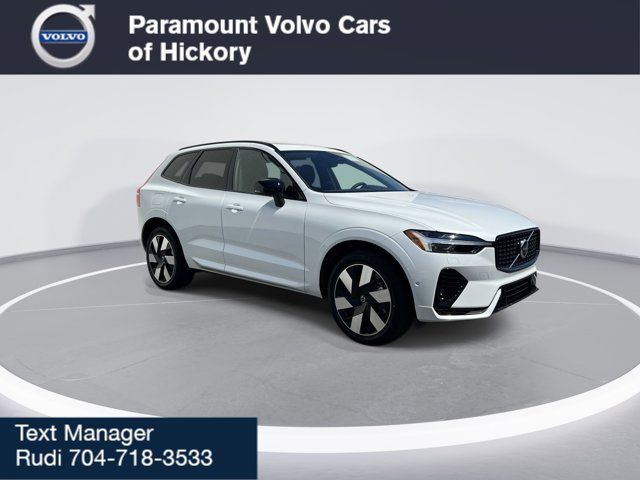 2024 Volvo XC60 Recharge Plug-In Hybrid Plus Dark Theme