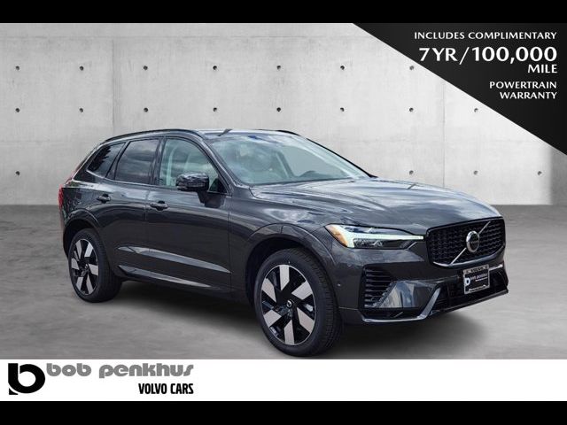 2024 Volvo XC60 Recharge Plug-In Hybrid Plus Dark Theme