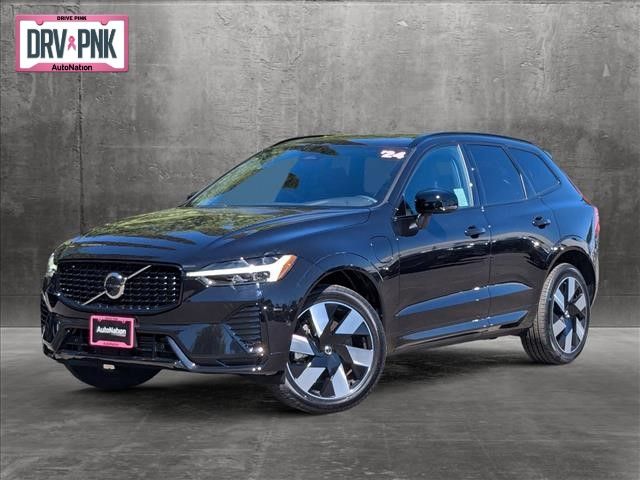 2024 Volvo XC60 Recharge Plug-In Hybrid Plus Dark Theme