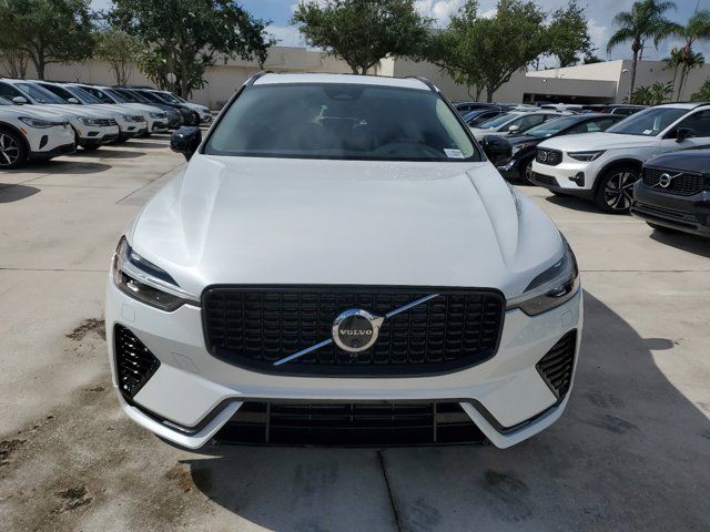 2024 Volvo XC60 Recharge Plug-In Hybrid Plus Dark Theme