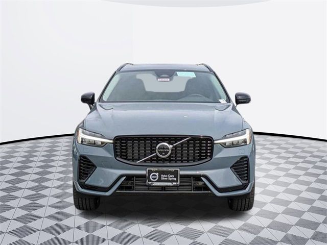 2024 Volvo XC60 Recharge Plug-In Hybrid Plus Dark Theme