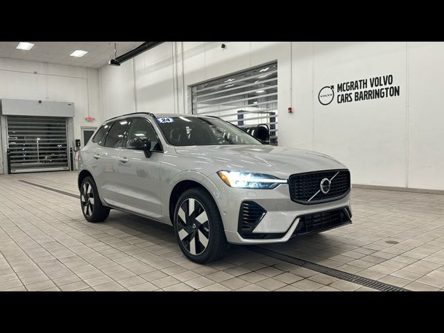 2024 Volvo XC60 Recharge Plug-In Hybrid Plus Dark Theme