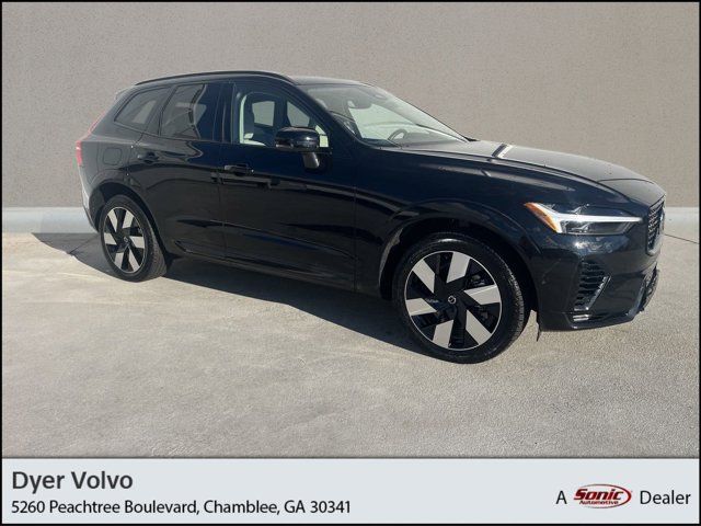 2024 Volvo XC60 Recharge Plug-In Hybrid Plus Dark Theme