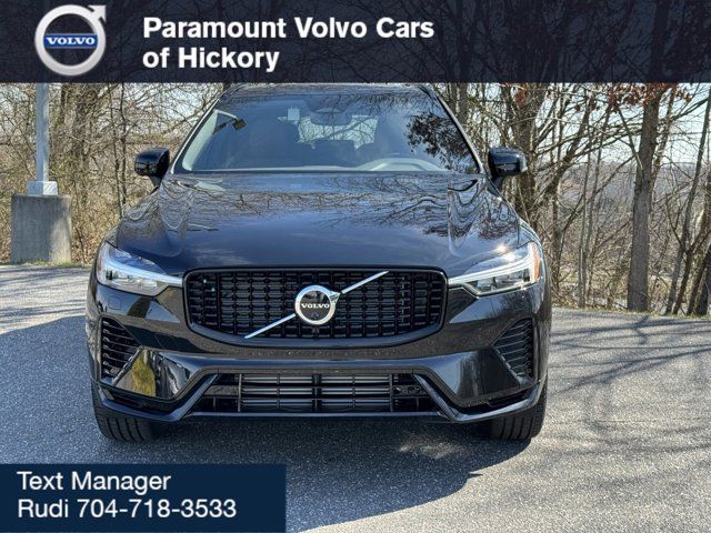 2024 Volvo XC60 Recharge Plug-In Hybrid Plus Dark Theme