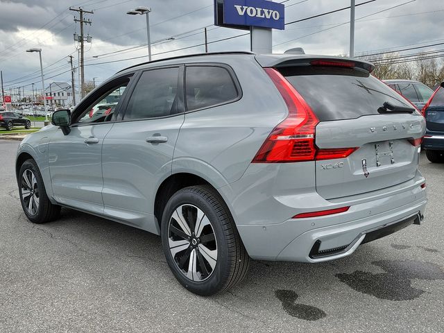 2024 Volvo XC60 Recharge Plug-In Hybrid Plus Dark Theme