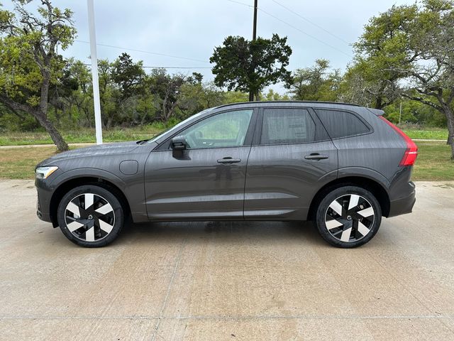 2024 Volvo XC60 Recharge Plug-In Hybrid Plus Dark Theme