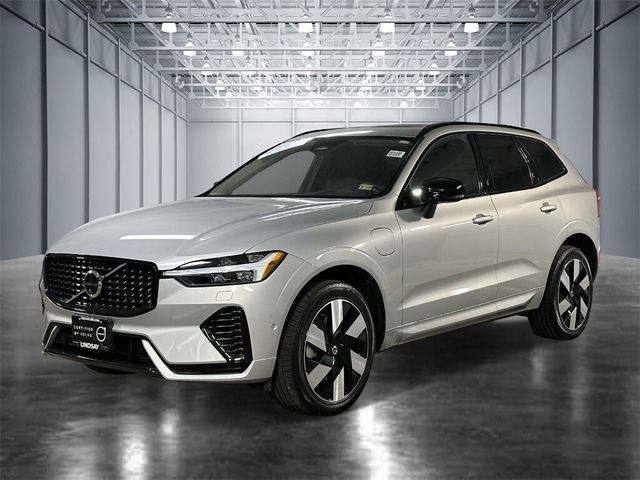 2024 Volvo XC60 Recharge Plug-In Hybrid Plus Dark Theme