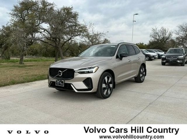 2024 Volvo XC60 Recharge Plug-In Hybrid Plus Dark Theme