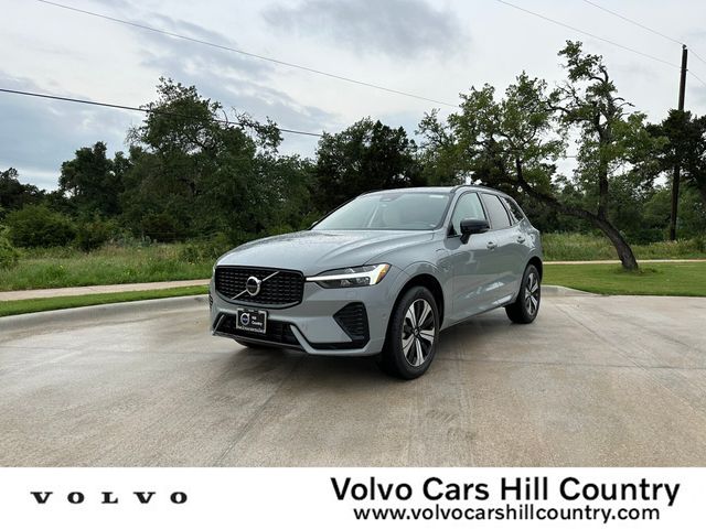 2024 Volvo XC60 Recharge Plug-In Hybrid Plus Dark Theme