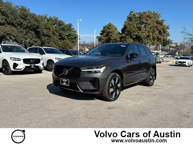 2024 Volvo XC60 Recharge Plug-In Hybrid Plus Dark Theme