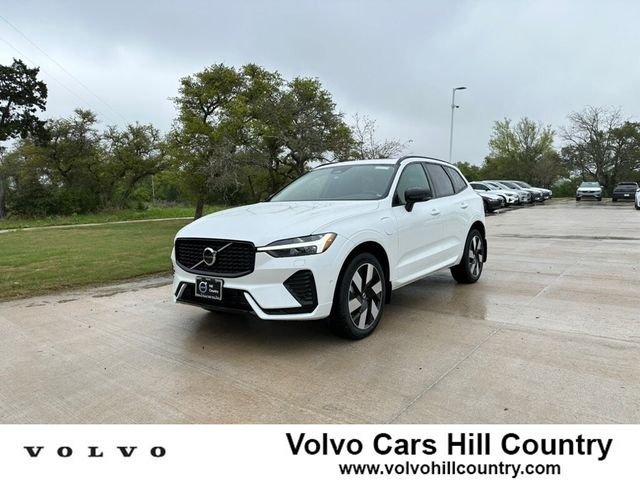 2024 Volvo XC60 Recharge Plug-In Hybrid Plus Dark Theme