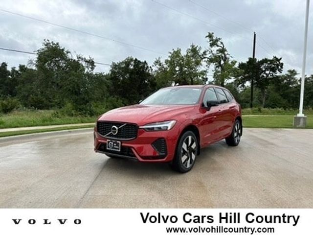 2024 Volvo XC60 Recharge Plug-In Hybrid Plus Dark Theme