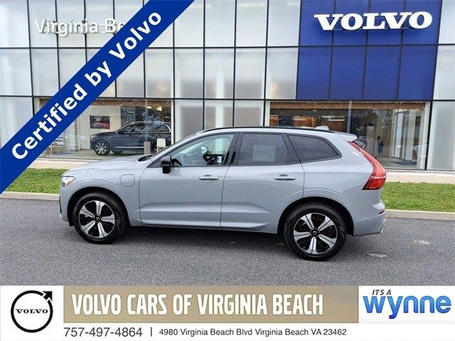 2024 Volvo XC60 Recharge Plug-In Hybrid Plus Dark Theme