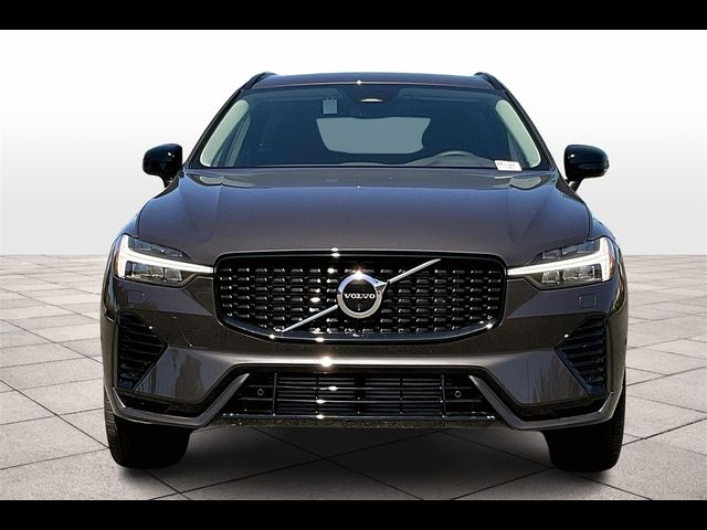 2024 Volvo XC60 Recharge Plug-In Hybrid Plus Dark Theme