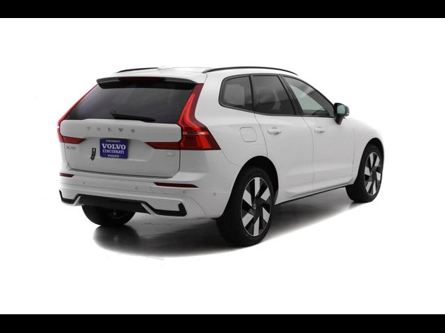 2024 Volvo XC60 Recharge Plug-In Hybrid Plus Dark Theme