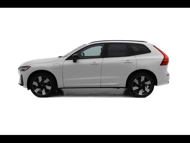 2024 Volvo XC60 Recharge Plug-In Hybrid Plus Dark Theme