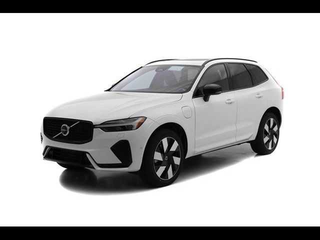 2024 Volvo XC60 Recharge Plug-In Hybrid Plus Dark Theme