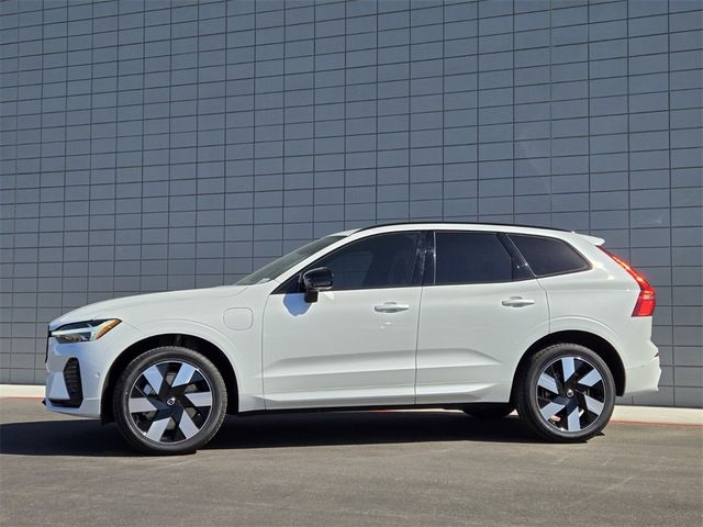 2024 Volvo XC60 Recharge Plug-In Hybrid Plus Dark Theme