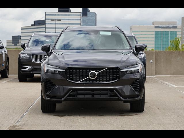 2024 Volvo XC60 Recharge Plug-In Hybrid Plus Dark Theme