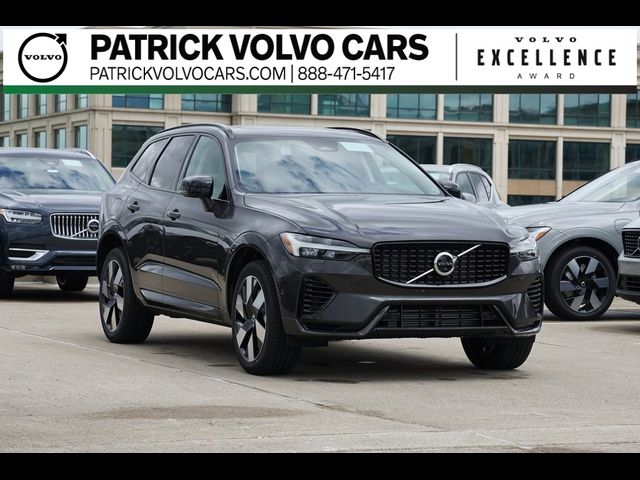 2024 Volvo XC60 Recharge Plug-In Hybrid Plus Dark Theme