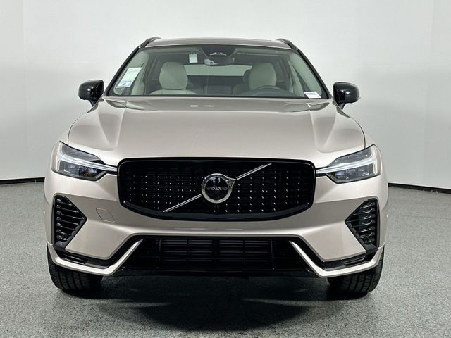 2024 Volvo XC60 Recharge Plug-In Hybrid Plus Dark Theme