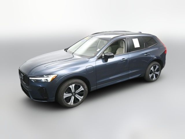 2024 Volvo XC60 Recharge Plug-In Hybrid Plus Dark Theme
