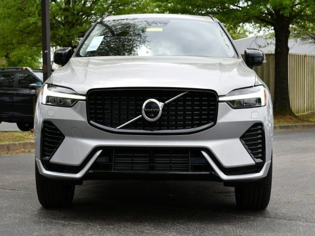 2024 Volvo XC60 Recharge Plug-In Hybrid Plus Dark Theme