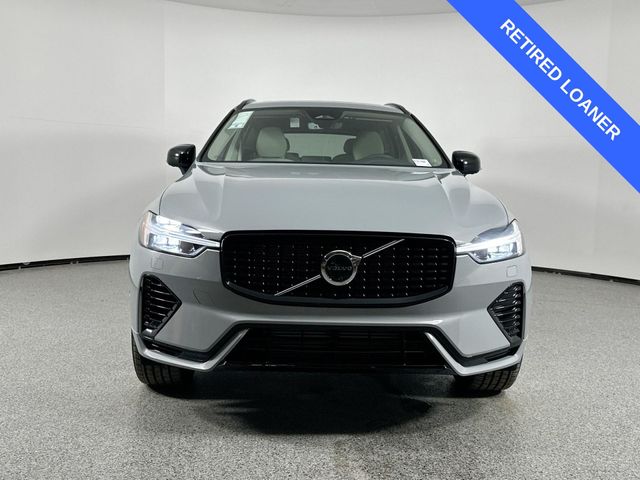 2024 Volvo XC60 Recharge Plug-In Hybrid Plus Dark Theme