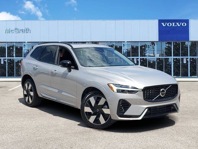 2024 Volvo XC60 Recharge Plug-In Hybrid Plus Dark Theme