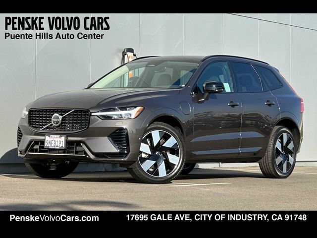 2024 Volvo XC60 Recharge Plug-In Hybrid Plus Dark Theme