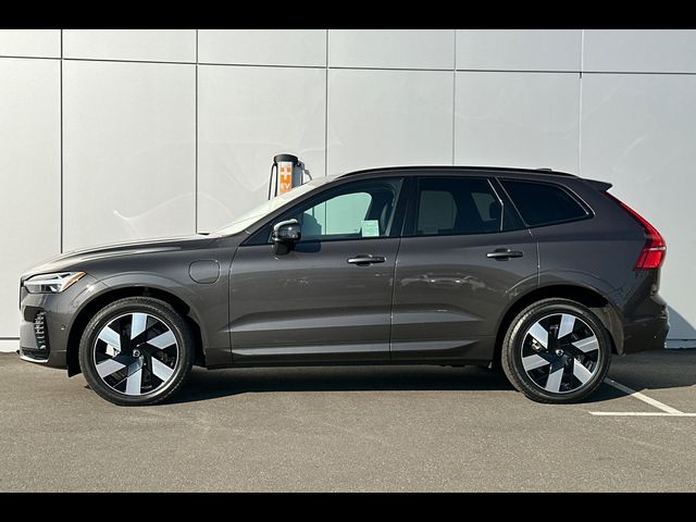 2024 Volvo XC60 Recharge Plug-In Hybrid Plus Dark Theme