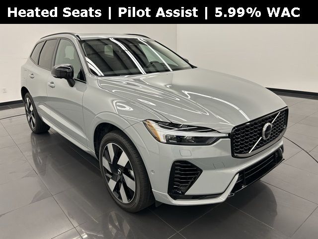 2024 Volvo XC60 Recharge Plug-In Hybrid Plus Dark Theme