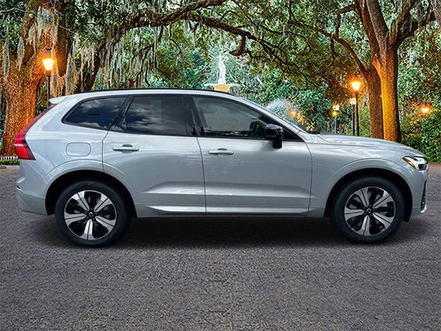 2024 Volvo XC60 Recharge Plug-In Hybrid Plus Dark Theme