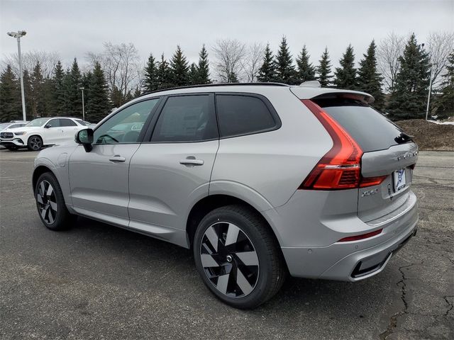 2024 Volvo XC60 Recharge Plug-In Hybrid Plus Dark Theme