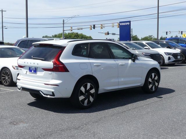 2024 Volvo XC60 Recharge Plug-In Hybrid Plus Dark Theme