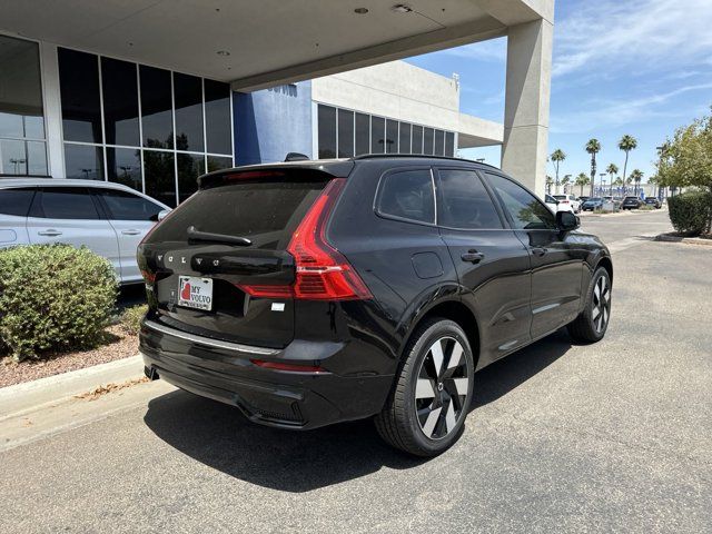 2024 Volvo XC60 Recharge Plug-In Hybrid Plus Dark Theme