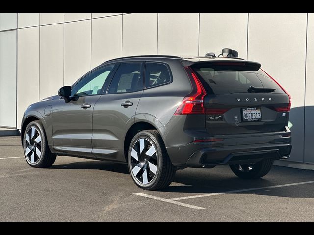 2024 Volvo XC60 Recharge Plug-In Hybrid Plus Dark Theme