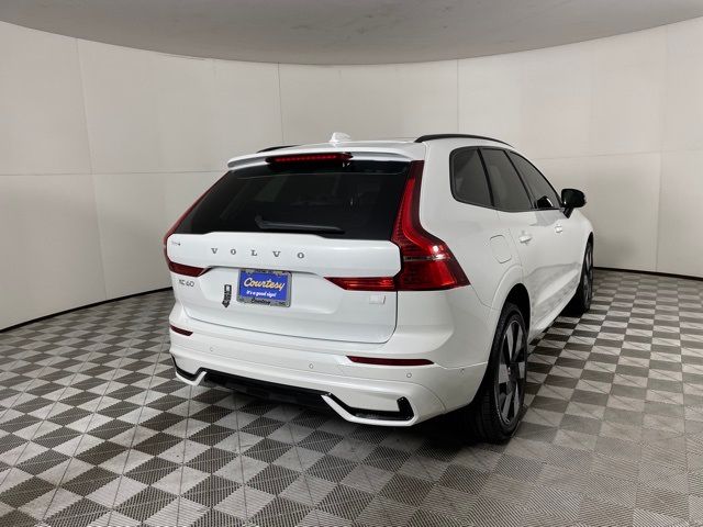 2024 Volvo XC60 Recharge Plug-In Hybrid Plus Dark Theme