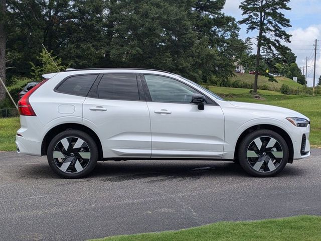 2024 Volvo XC60 Recharge Plug-In Hybrid Plus Dark Theme